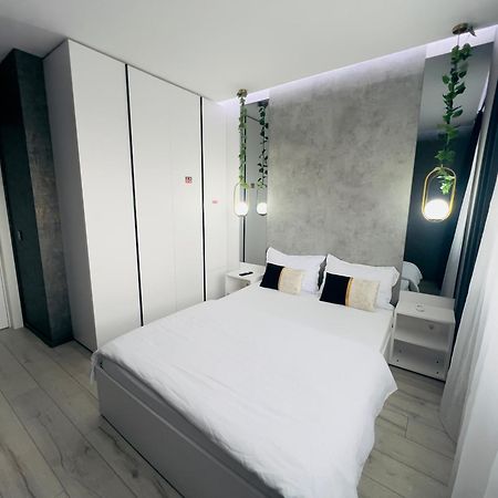The Silver Grove Oradea Luaran gambar